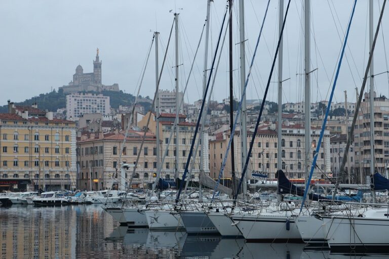 la basilique de Notre-Dame de la Garde surnommé la Bonne Mère à Marseille