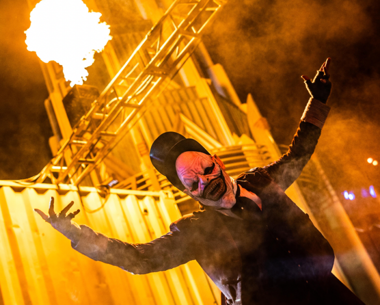 À quelle heure les soirées d'horreur d'Halloween se terminent-elles ? | Sachez avant de partir !