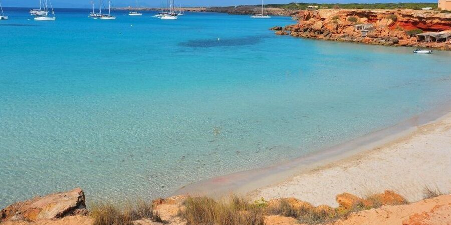 Découverte de Formentera et Ibiza: Les joyaux des Baléares