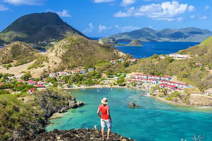 Découverte de la Perle des Caraïbes : Guadeloupe les Saintes, un Paradis sur Terre