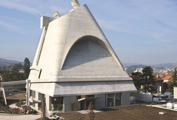 Découvrir l&rsquo;Intérieur des Oeuvres de Le Corbusier : Voyage au Coeur du Design Moderne