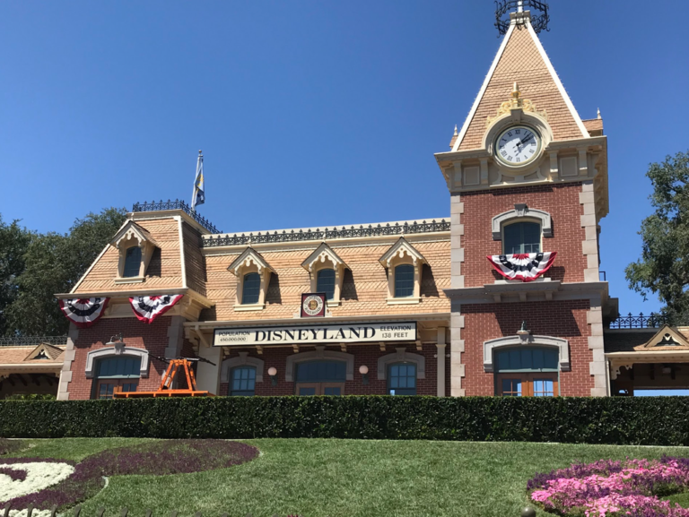 Quelle est la politique de Disneyland en matière de poussettes ? | Règles et conseils 2023