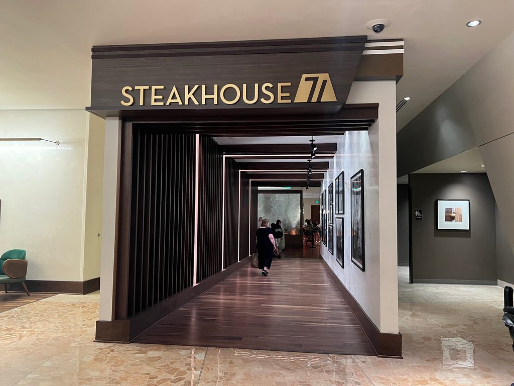 Entrée du Steakhouse 71