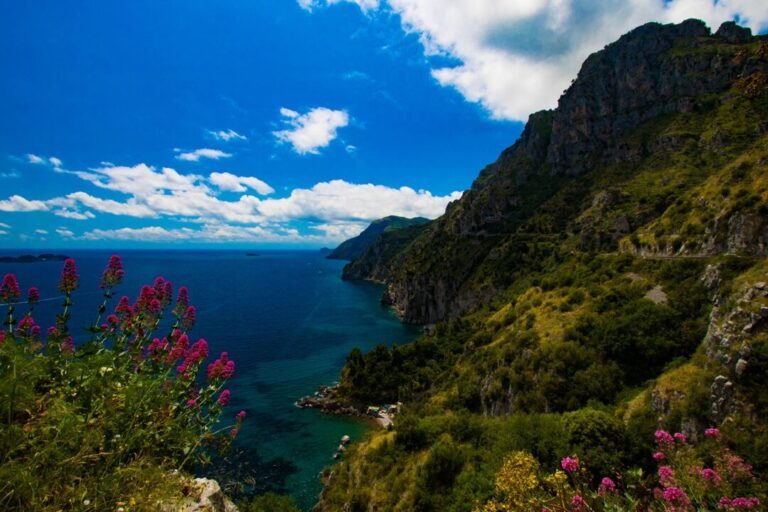 Découvrir Positano : le joyau scintillant de la côte amalfitaine
