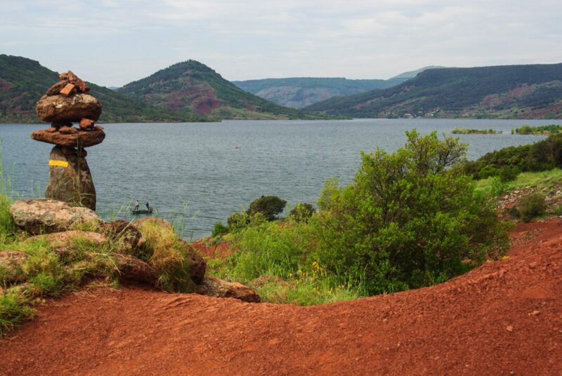 Le Lac de Salagou : un paradis pour les randonneurs ?