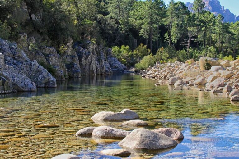 Pourquoi la Corse est-elle le joyau caché de la Méditerranée ?