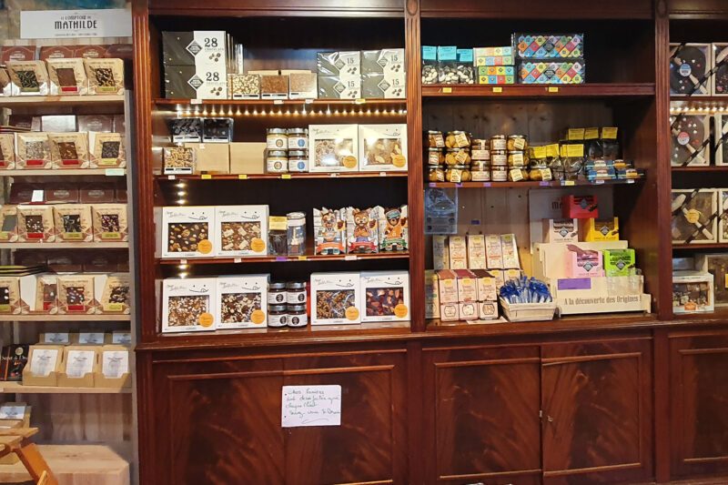 Boutique de souvenirs bretons : Artisanat et produits locaux