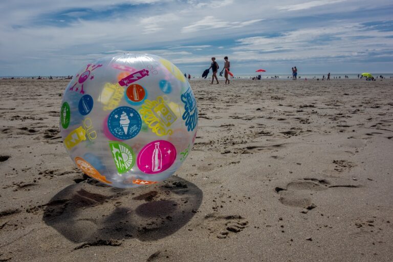 ballon sur la plage