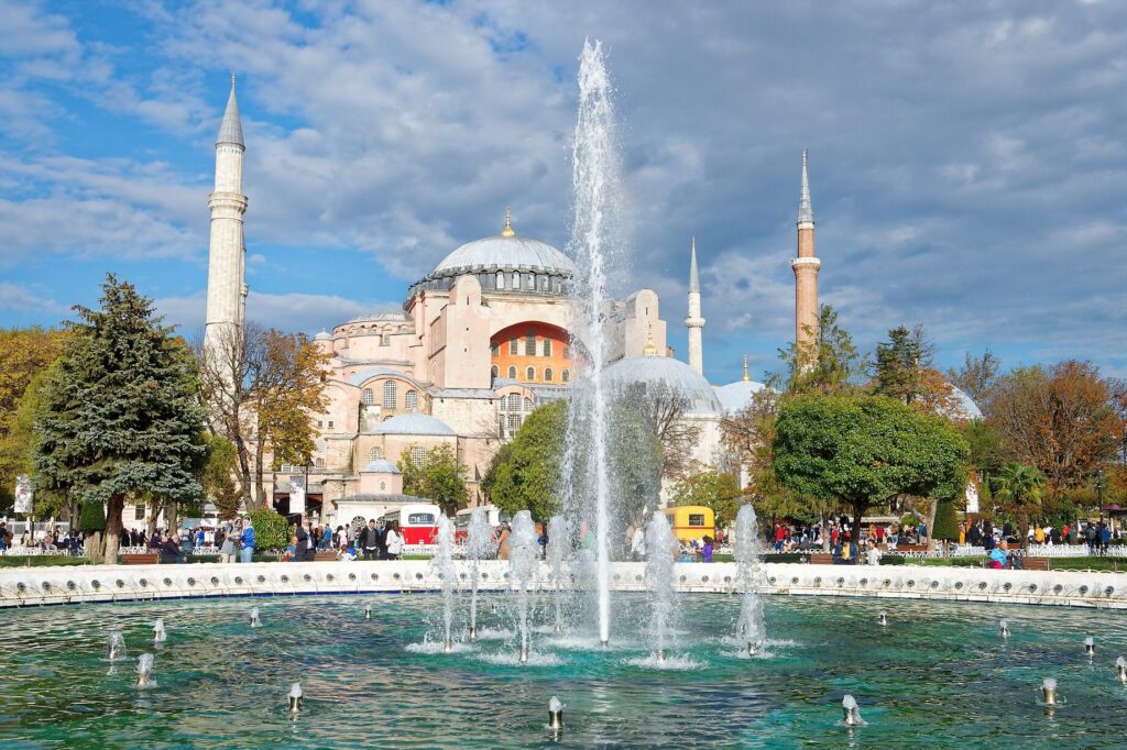 Vols de Paris à Istanbul : Guide complet pour votre voyage