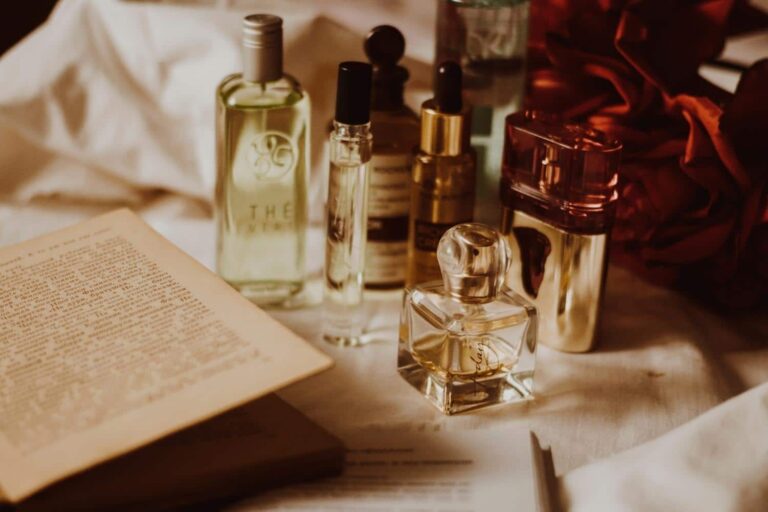 Vue complète du tableau de correspondance des parfums La Maison des Essences