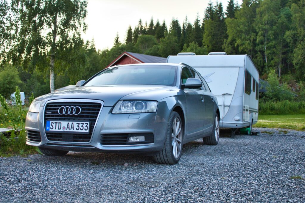 voiture et caravane